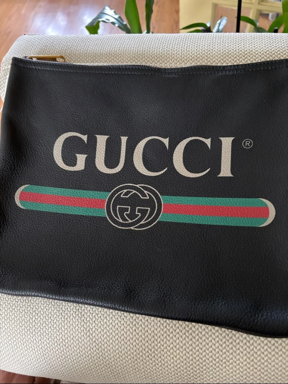 Gucci Black Leather Logo Classic Clutch with Green-Red Stripe - Picture 9 of 10